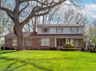 1772 Kilburn Rd N, Rochester Hills, MI 48306