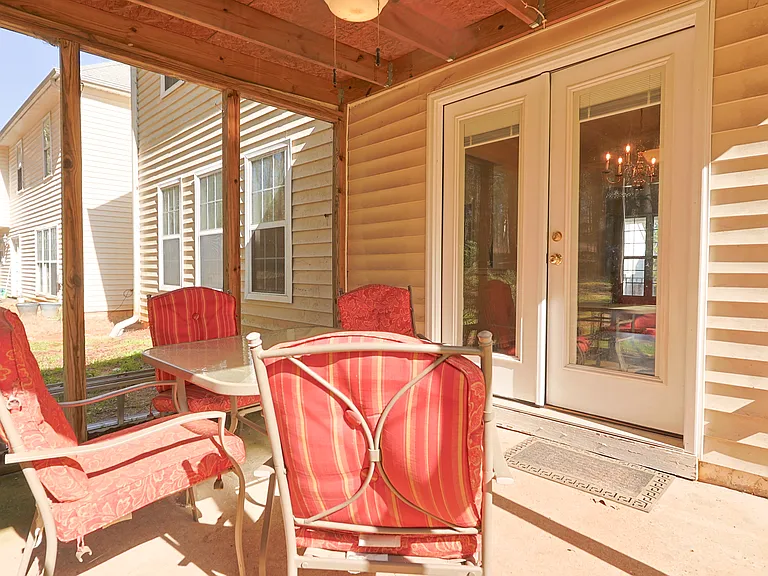 40 Harbour Lake Dr — Photo 8