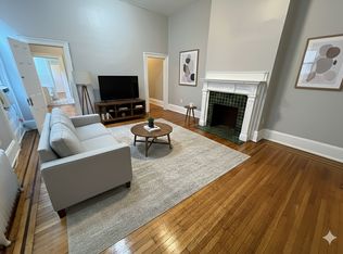 1419 Spruce St #2R, Philadelphia, PA 19102