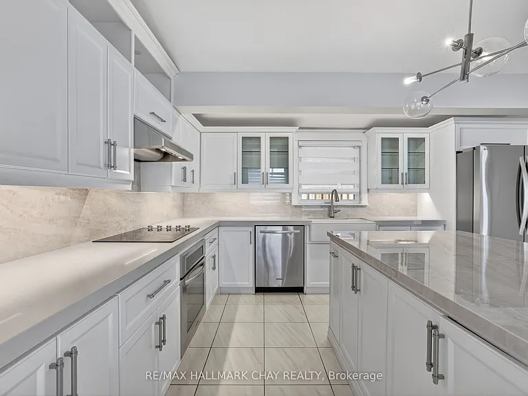 80 Beaumonde Heights Dr #UPPER — Photo 15