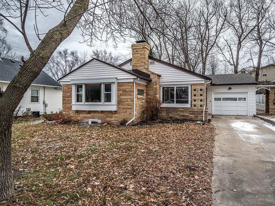 208 2nd Ave SE, Lonsdale, MN 55046 Zillow