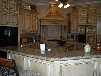 Gourmet kitchen