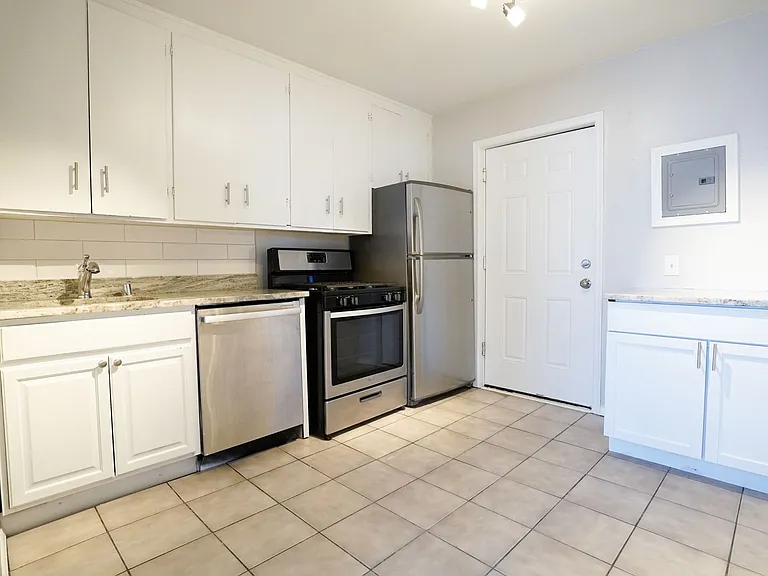 1605 Marshall STP, LLC — Photo 11