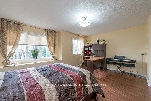 122 Benjamin Hood Cres — Photo 13