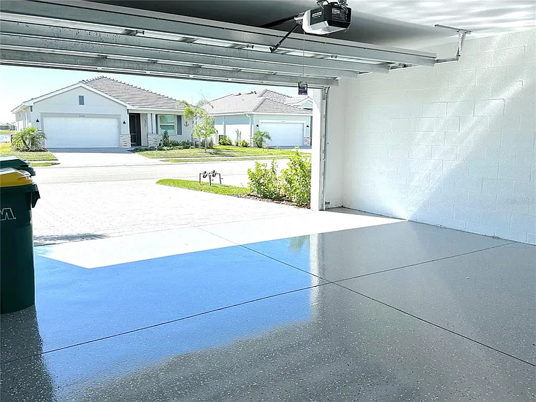 8225 Shore Lake Dr — Photo 20
