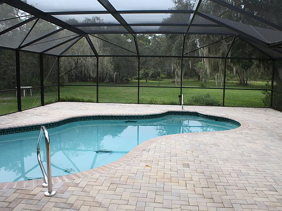 2nd image of 965 Bayshore Dr