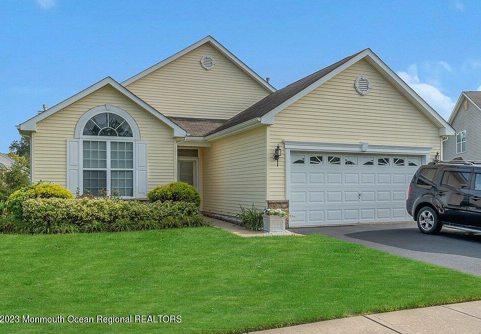 46 Kristin Court, Lakewood, NJ 08701 Zillow