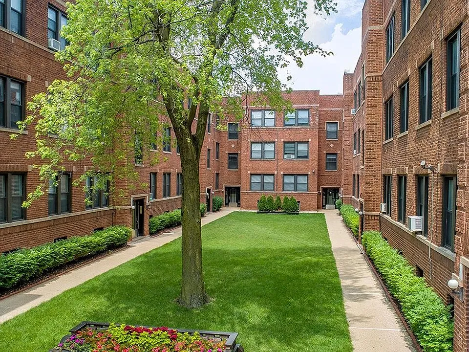 634 W. Cornelia