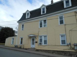 290 E St, Pen Argyl, PA 18072