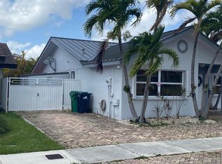 13721 SW 21st St, Miami, FL 33175