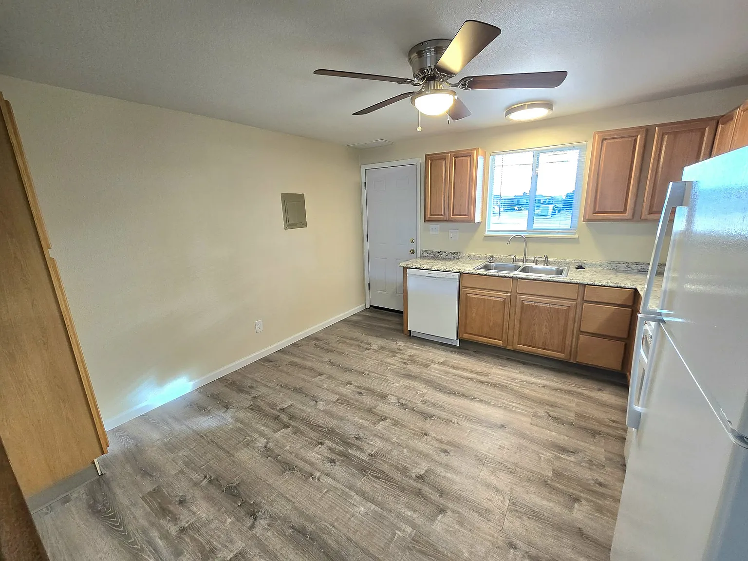 1 bed, $1,025 — Photo 4