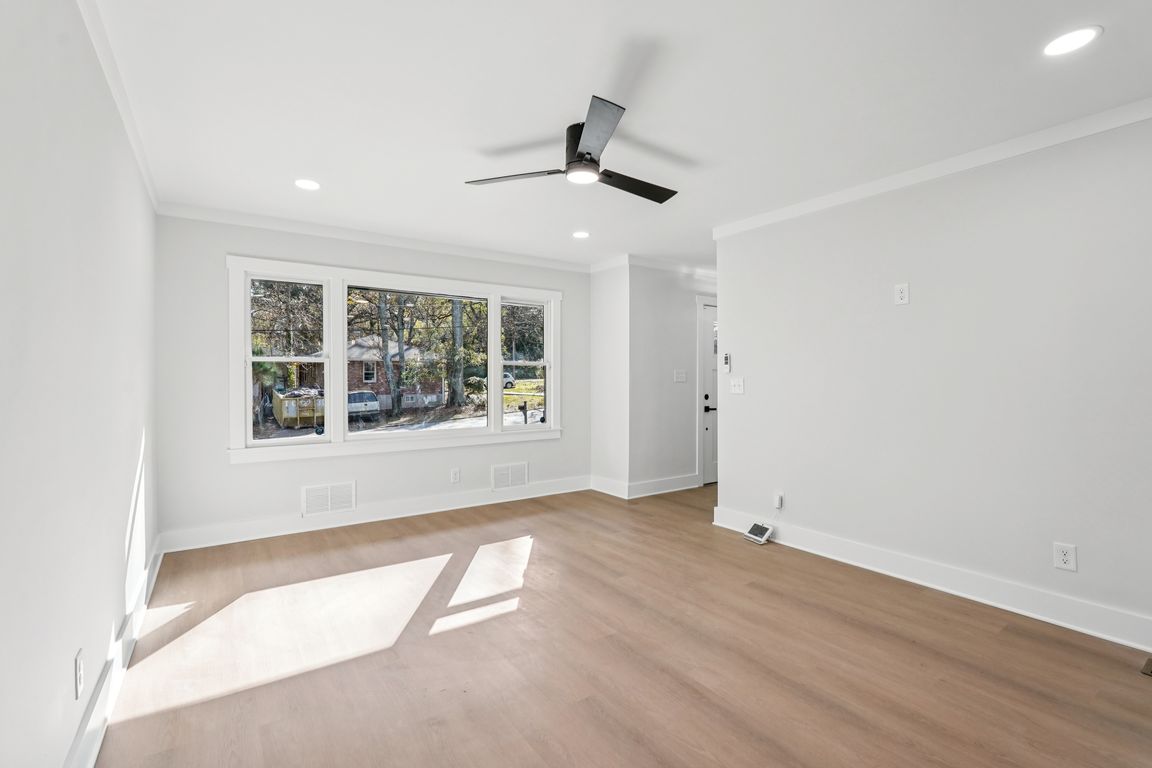 next background image