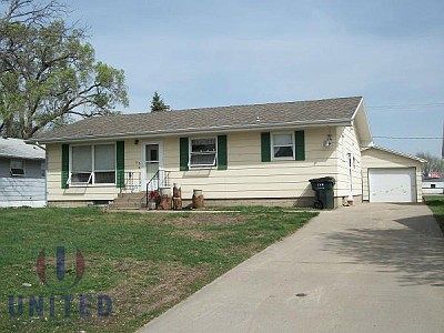 2nd image of 118 Barnard St
