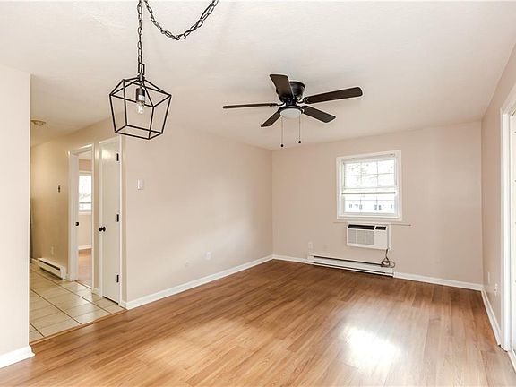 4th image of 5 Stonehenge Dr Unit 349