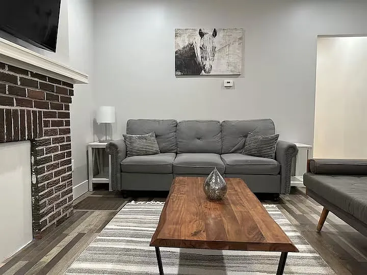 2 bed, 1140 sqft, $1,900 — Photo 4