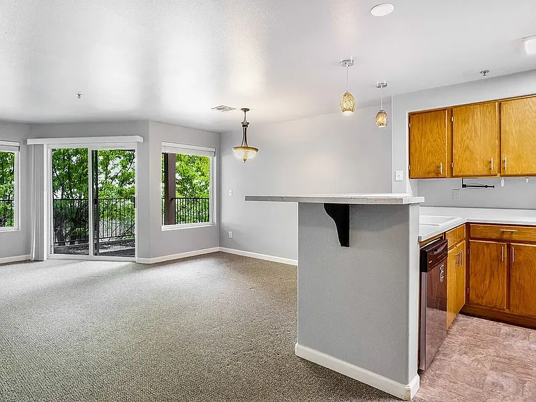 2900 W Marina Dr #303 — Photo 6