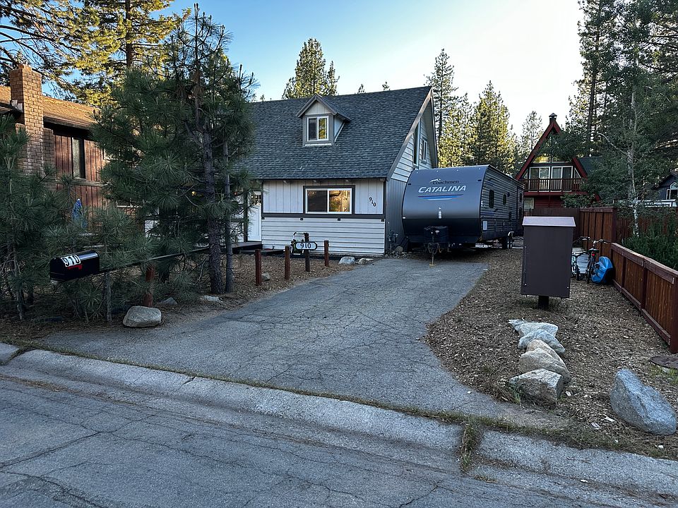 1st image of 910 Creekwood Dr