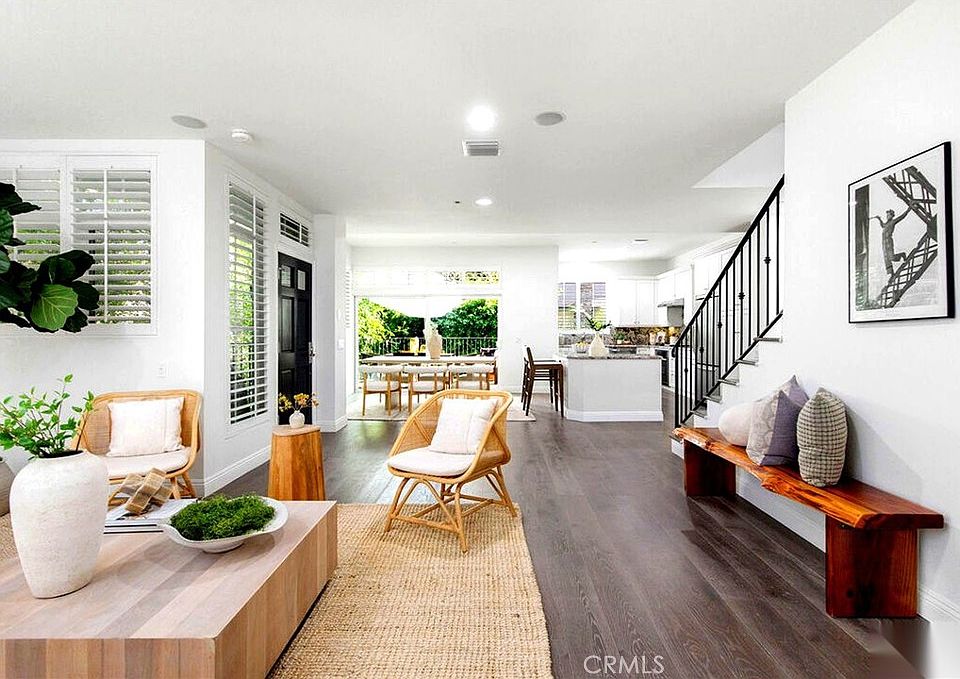 1st image of 10523 Selkirk Ln