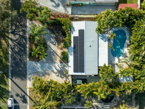 440 Pelican Dr, Satellite Beach, FL 32937