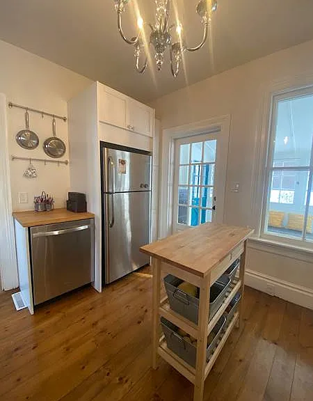 34 Chisholm St — Photo 4