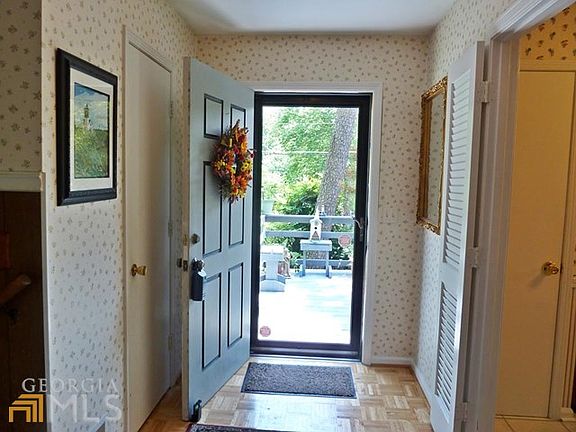 3rd image of 6455 Birch Glen Dr