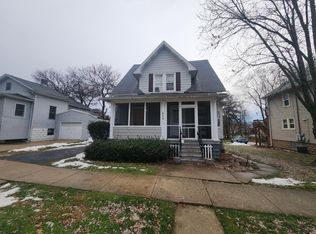 413 S Hale St APT 1, Wheaton, IL 60187