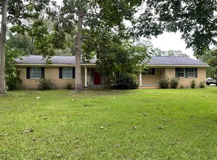 6 Chicora River Rd, Waynesboro, MS 39367