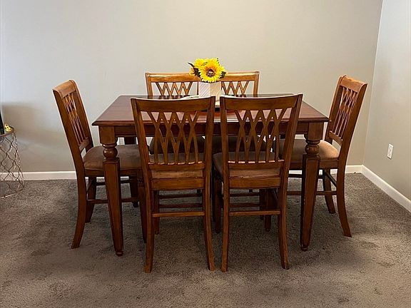 3rd image of 176 Maple Ave APT 2-35