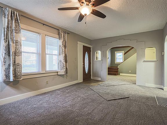 5th image of 433 Hadley Ave