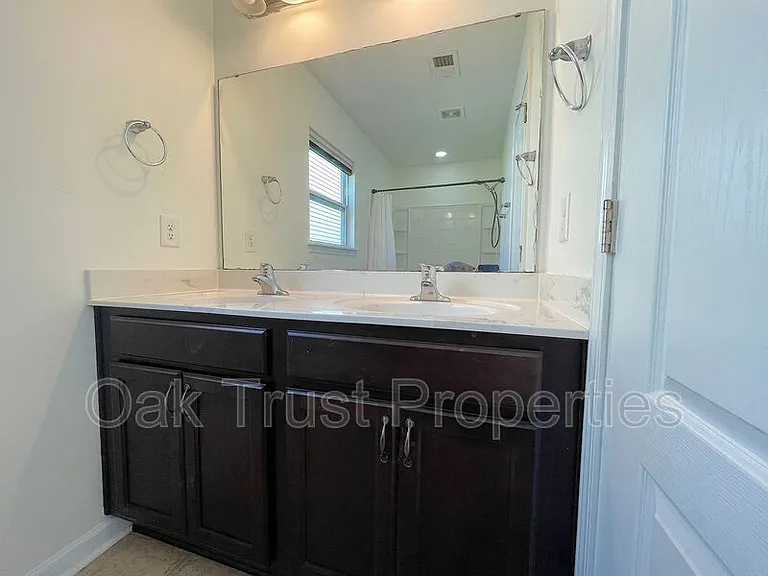 255 Coosawatchie St — Photo 10