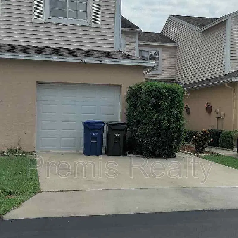 3 bed, 2.5 bath, 1880 sqft, $2,595 — Photo 1