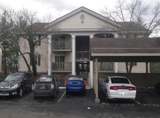 733 Ridgeside Dr APT F, Ballwin, MO 63021