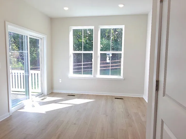 242 Talucci Dr — Photo 17