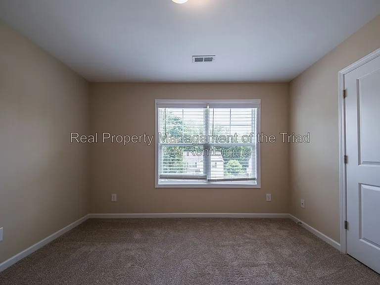 832 Prince Edward Rd — Photo 21