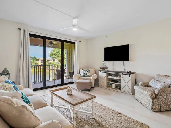 300 Uno Lago Dr APT 304, Juno Beach, FL 33408