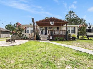 663 E Picasso Cir, Defuniak Springs, FL 32433