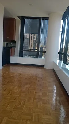 Rented by Solow Realty | media 21