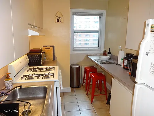 Rented by Corcoran | media 20