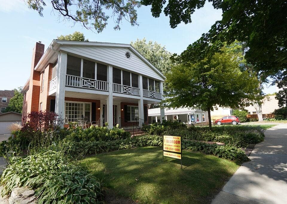 1st image of 2810 Arbor Dr