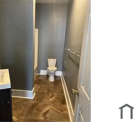 4123 W Market St — Photo 10
