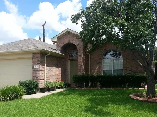 809 Bellflower Dr, Plano, TX 75075