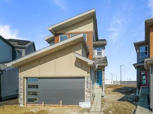 1027 14th Ave NW, Edmonton, AB T6T2S3