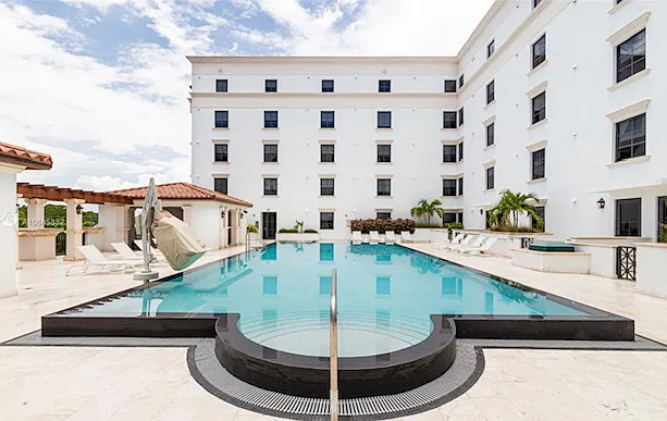 1 bed, 650 sqft, $2,300 — Photo 1