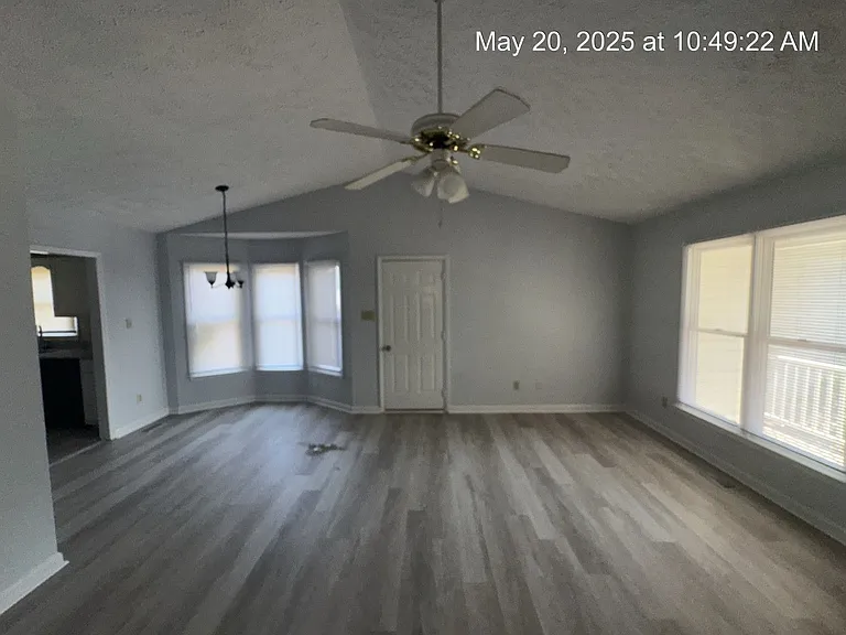 1222 Skyline Dr — Photo 6