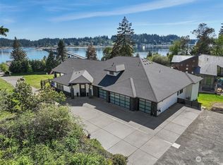8009 Warren Dr NW, Gig Harbor, WA