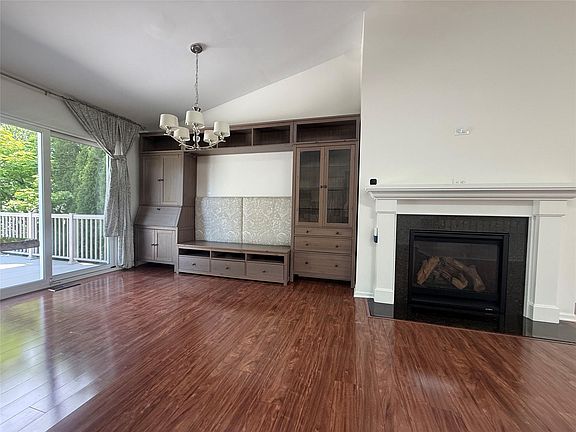 5th image of 3068 Bridlewood Dr