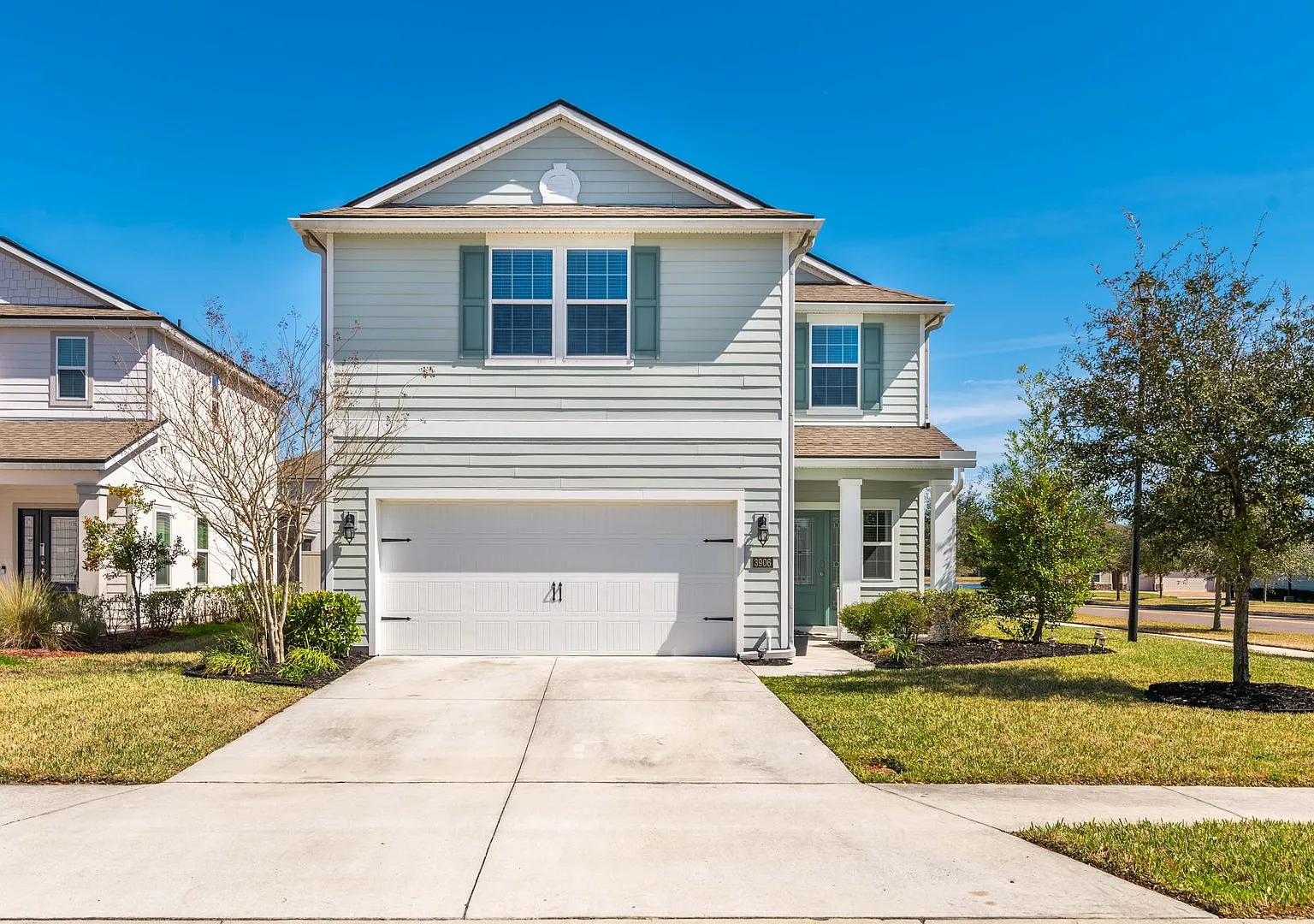 Beautiful 4 Bedroom 2.5 Baths Homes — Photo 3