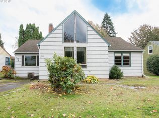 8816 NE Siskiyou St, Portland, OR 97220