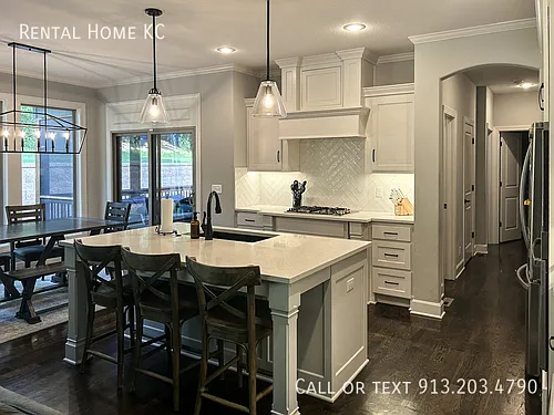 22904 W 47th Ter — Photo 4