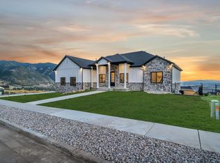851 E Mountain Rd, North Ogden, UT 84414
